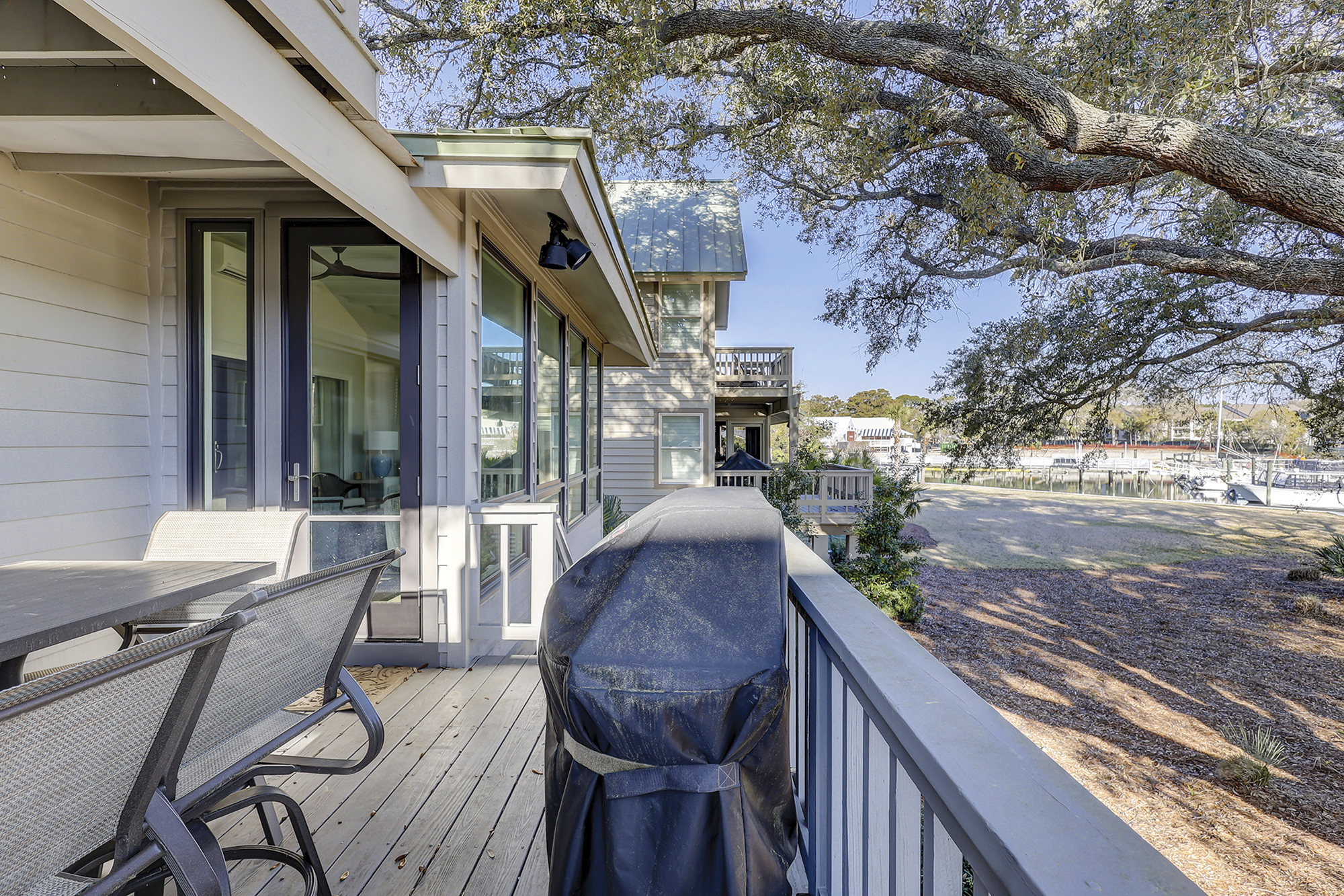 Outside Dining & Grilling Area