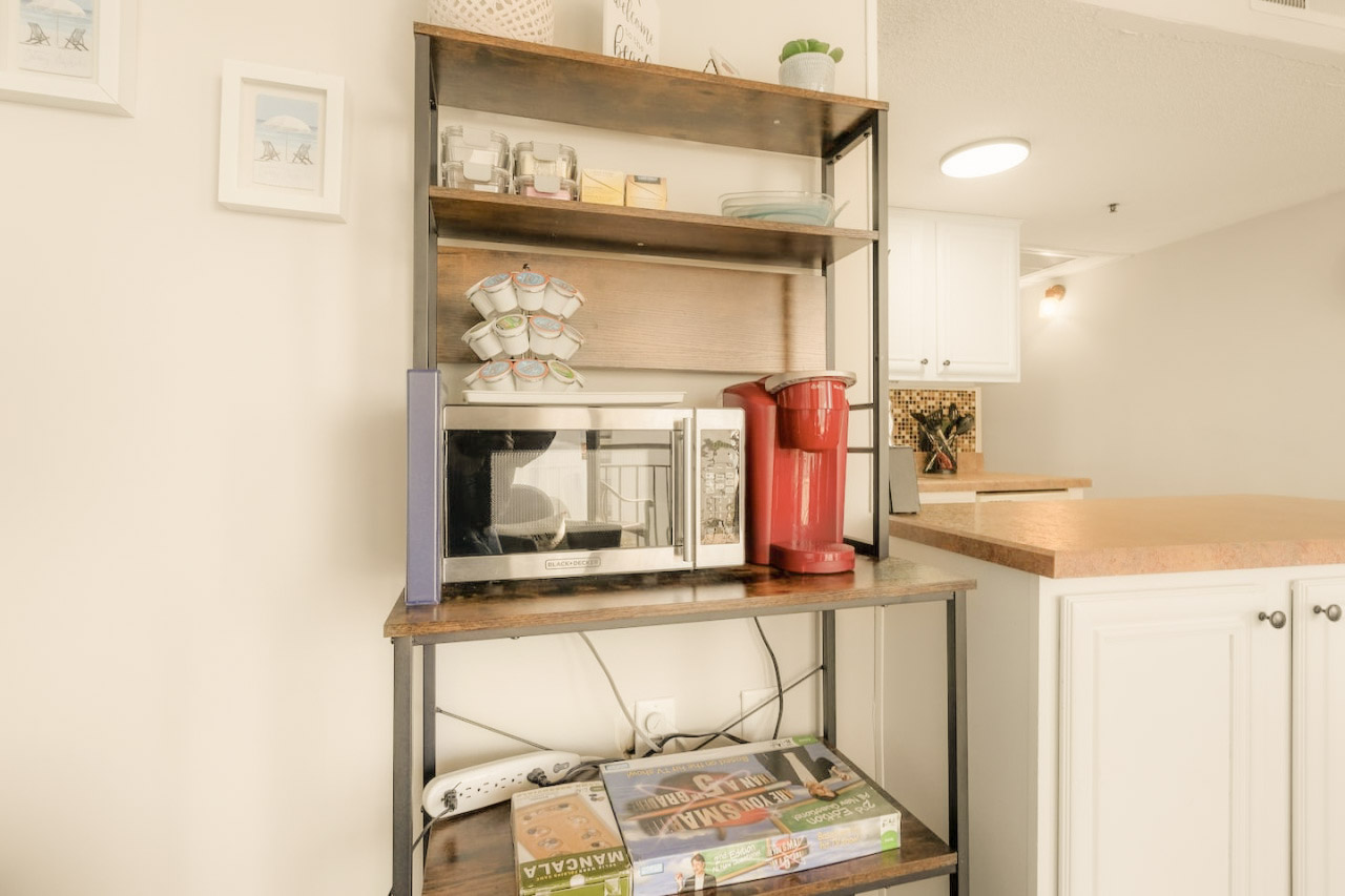 New Listing! Meridian Plaza Resort #606 5