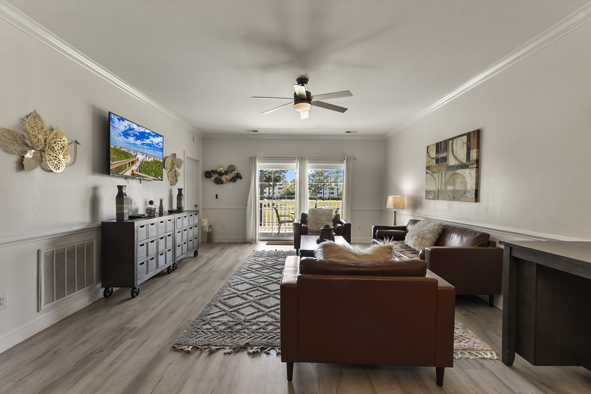 Magnolia Pointe #204! On The Green 4
