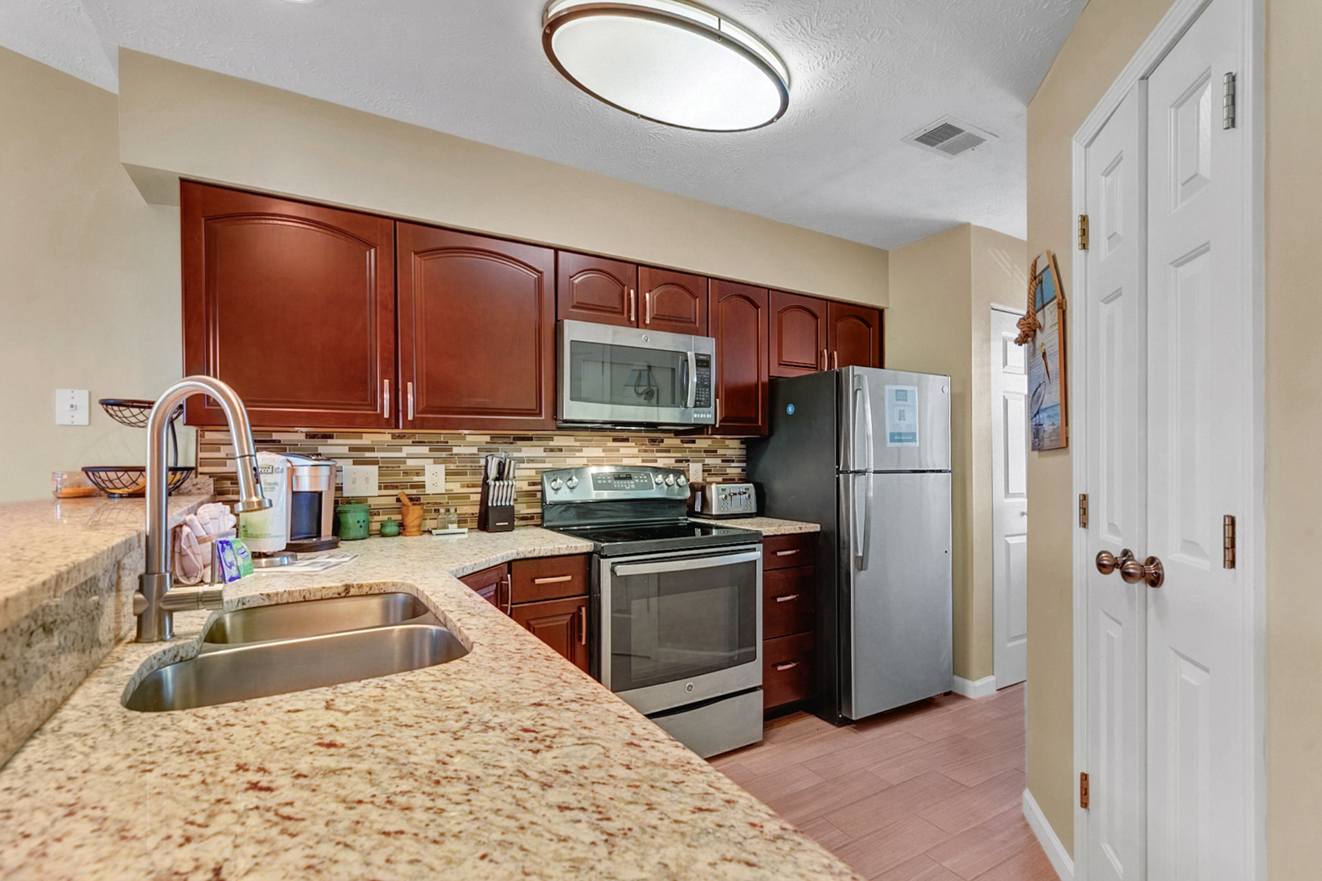 Waterway Village - 13H 7