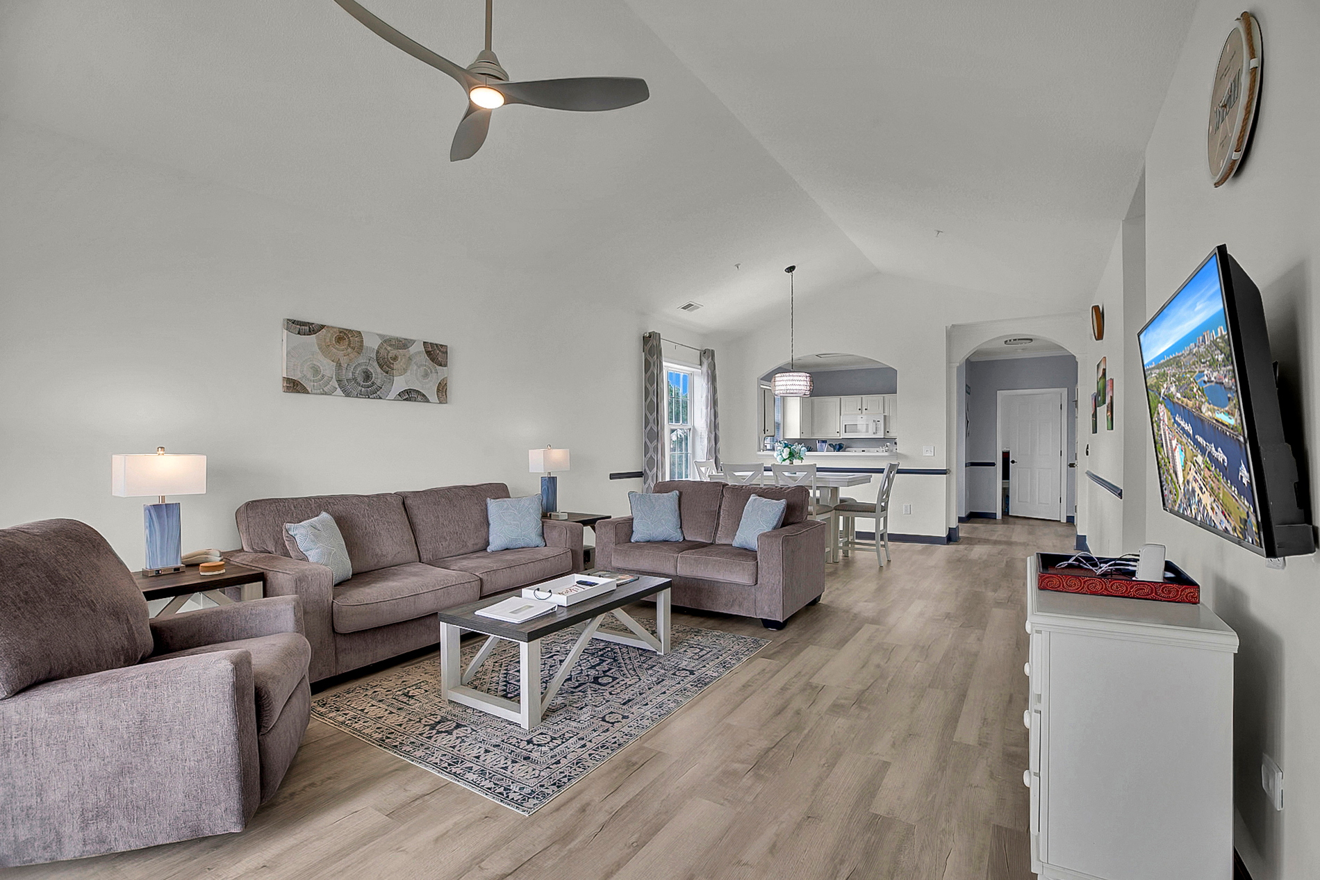 Barefoot Resort and Yacht Club - Havens 435 7