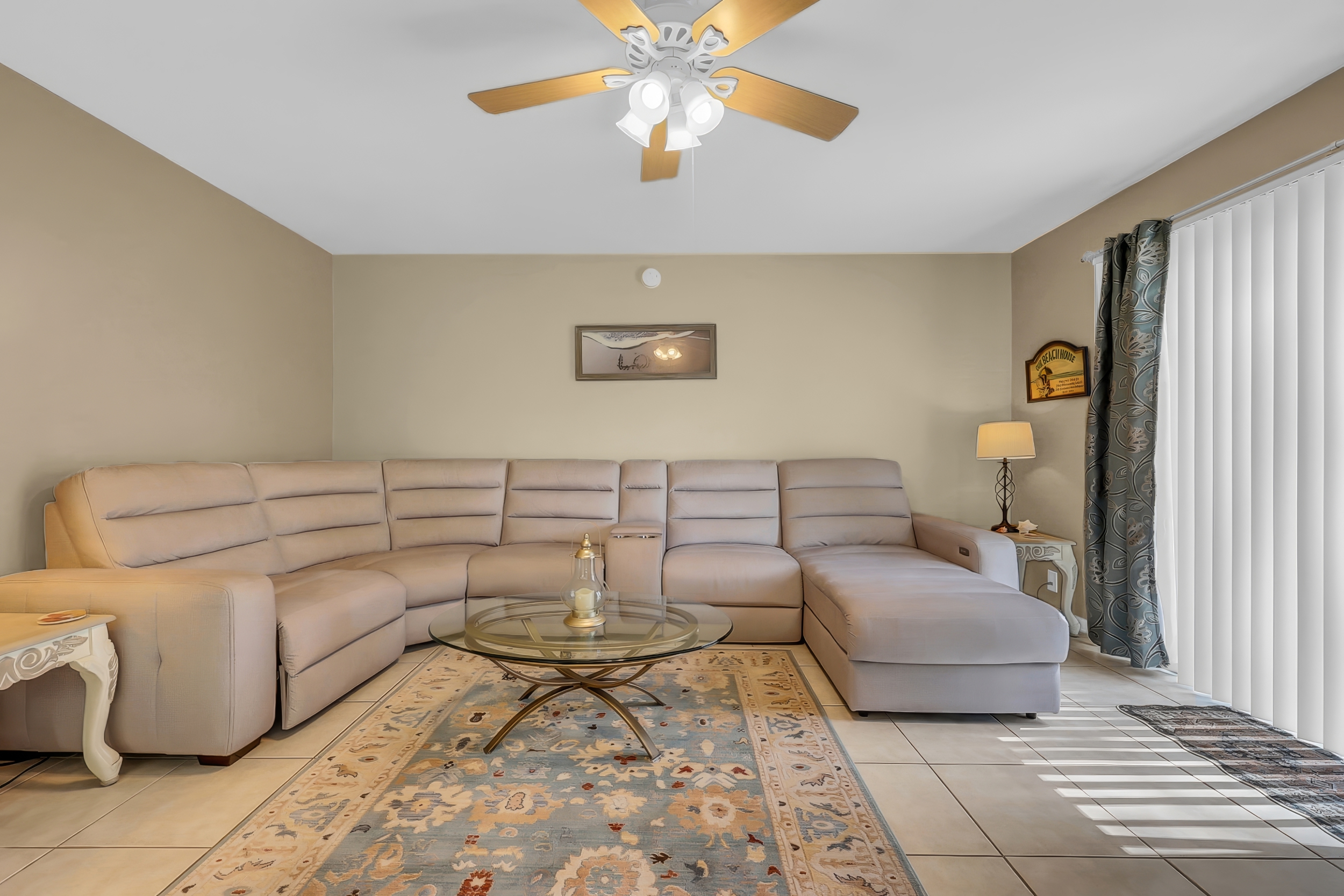 Baytree 72 - Stunning 3 BR Condo