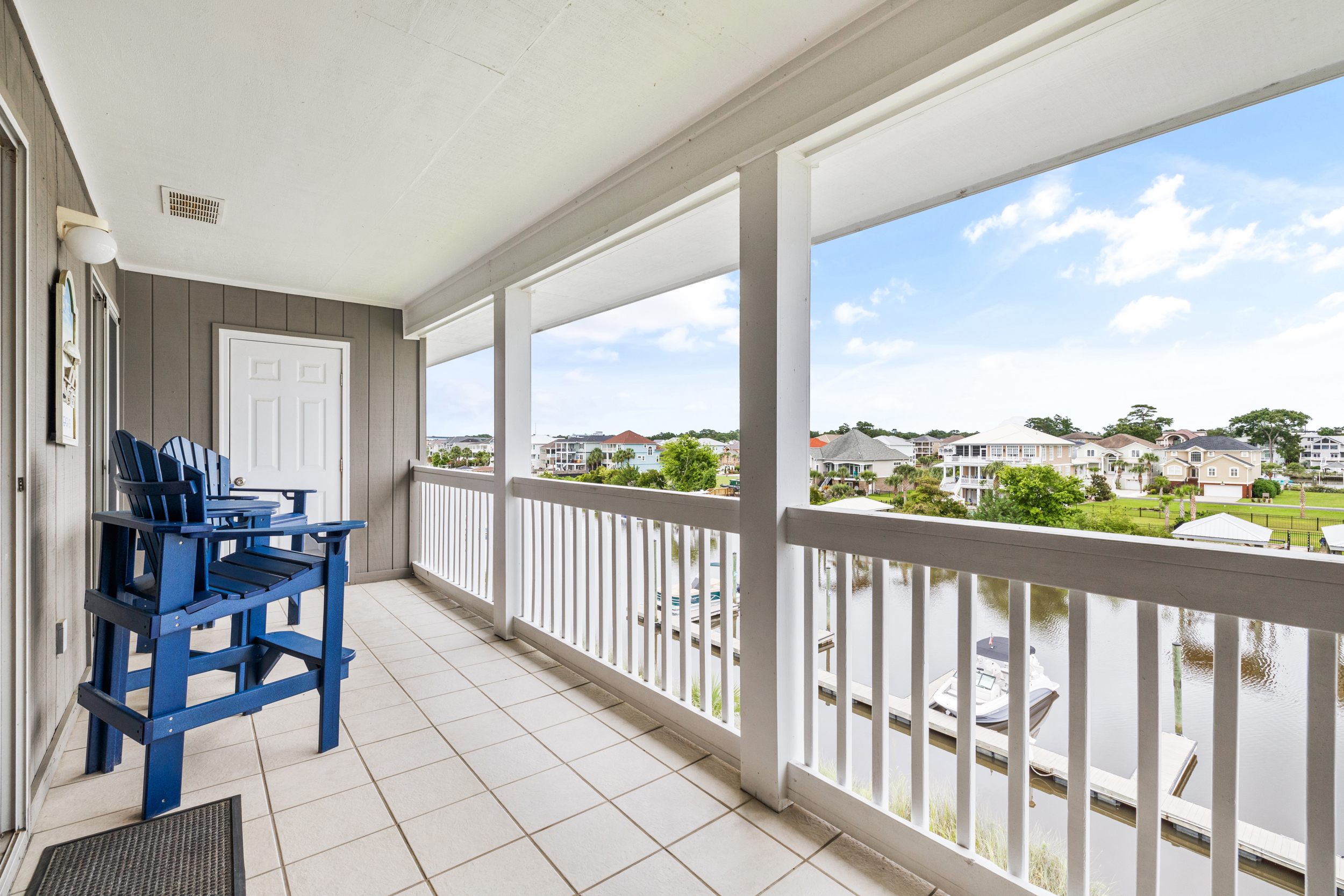 Carolina Yacht Landing 16