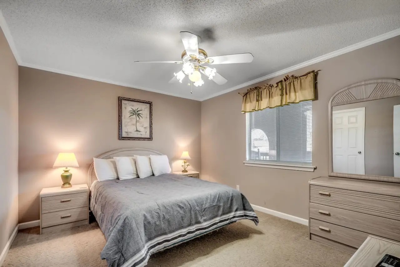 Carolina Yacht Landing 15-A 4