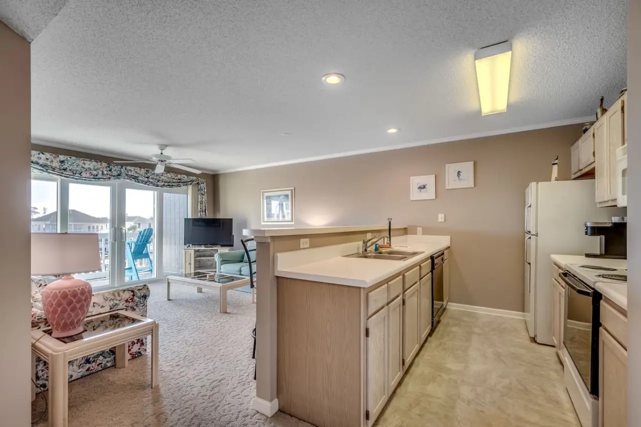 Carolina Yacht Landing 15-A 7