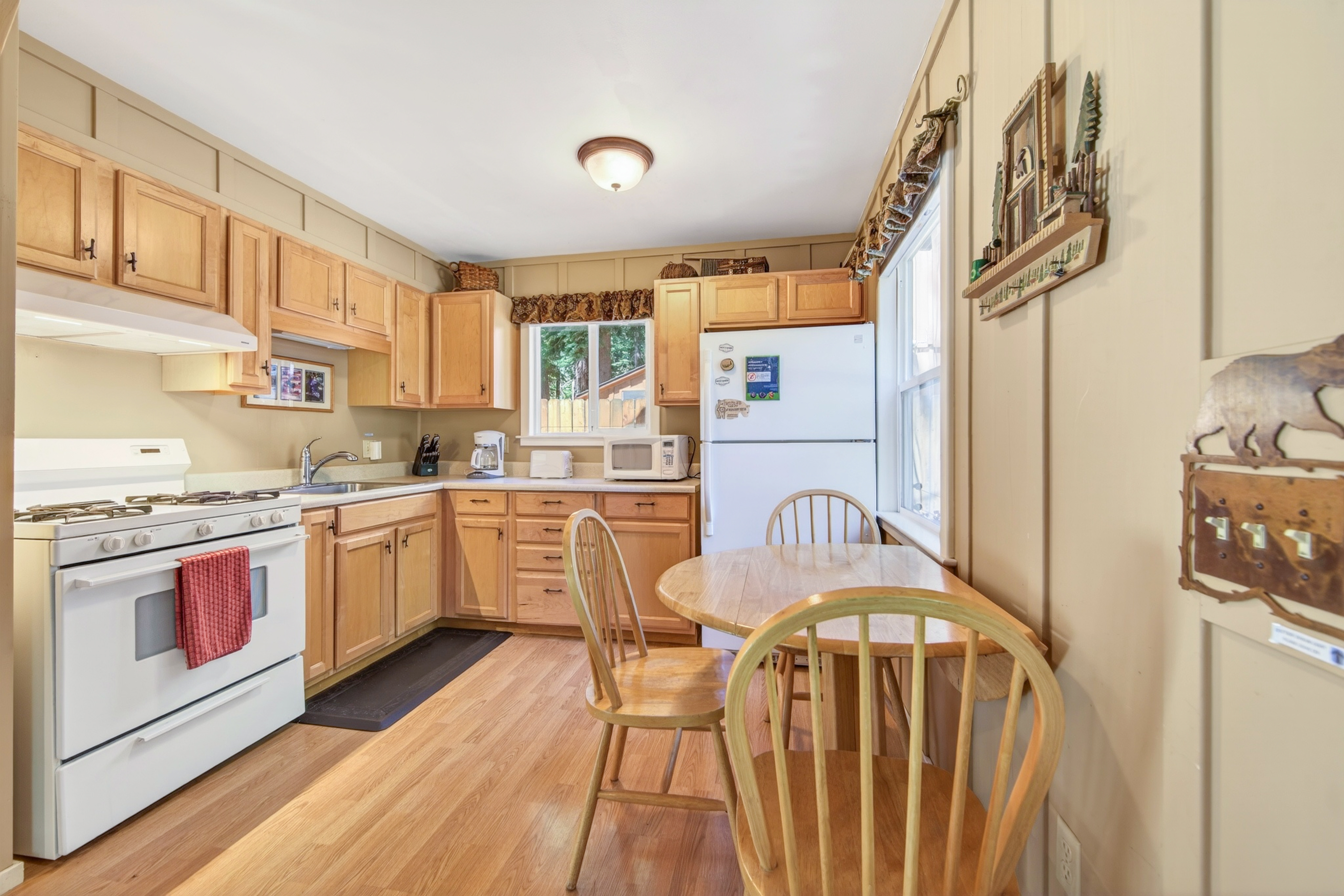 Listing Image 23 for Tahoe Park Cottage