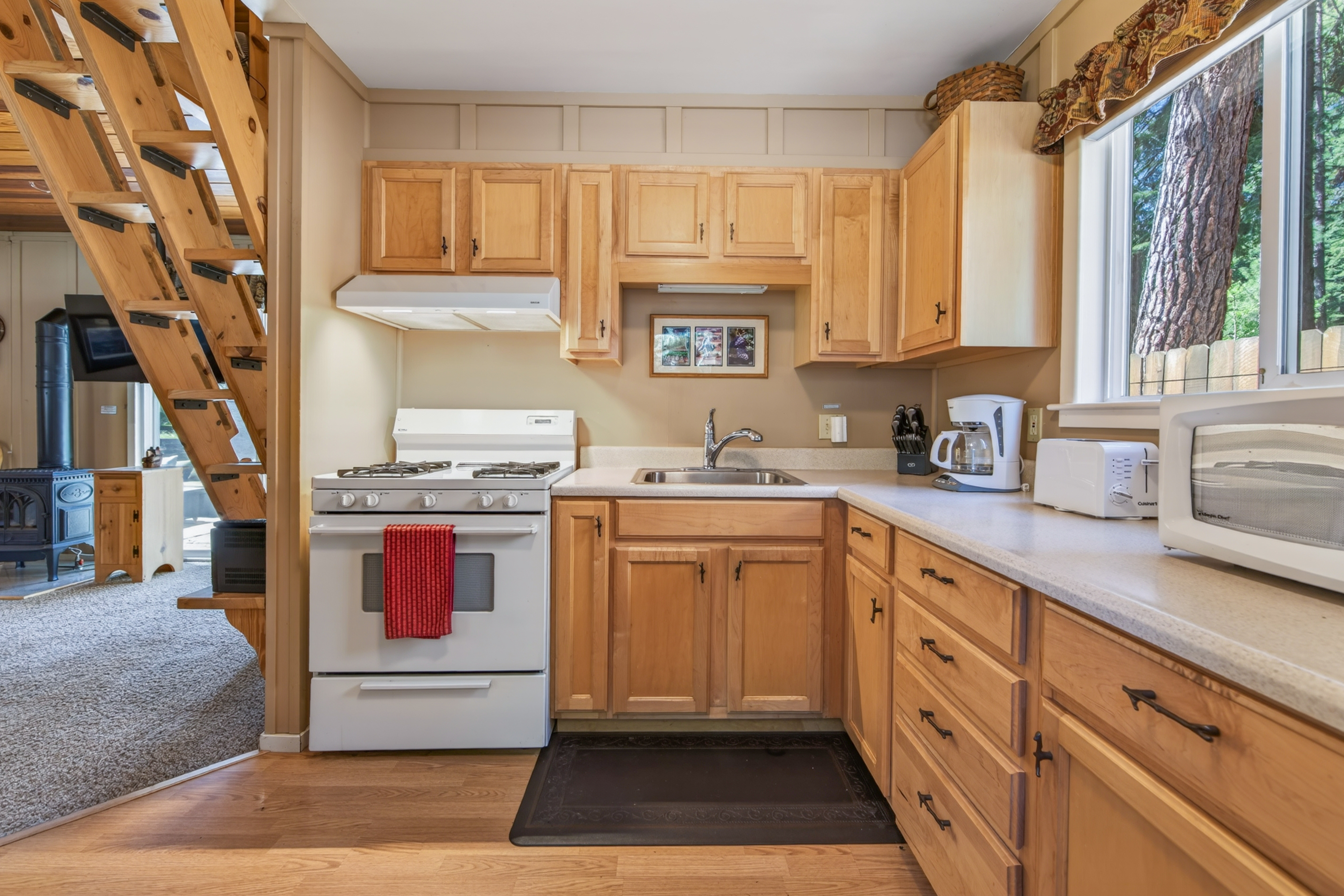 Listing Image 21 for Tahoe Park Cottage
