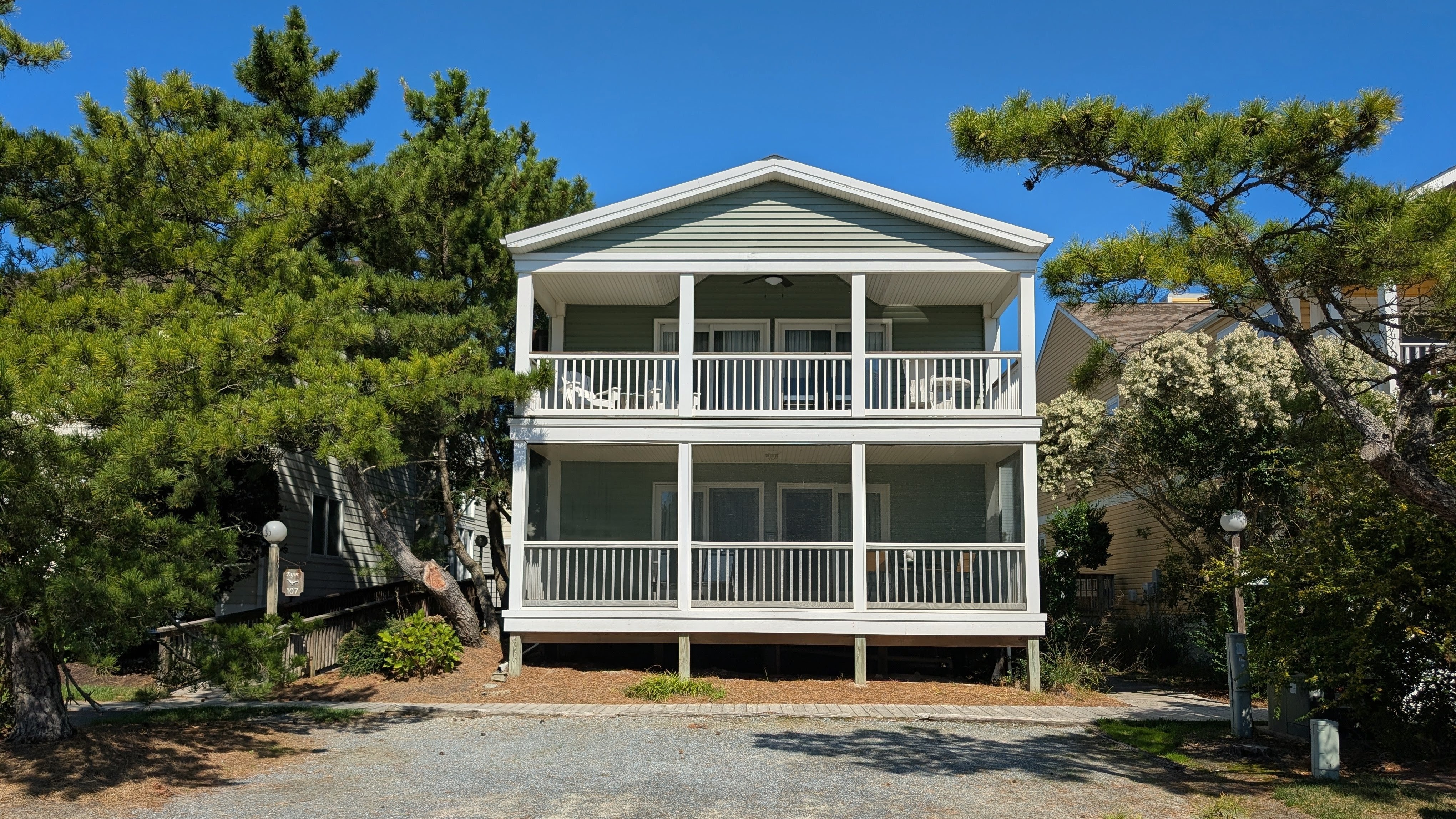 105 Cedarwood Street 