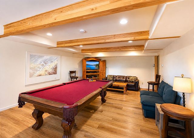 Spacious Lake Tahoe Retreat (SL101)