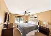downstair king room 
