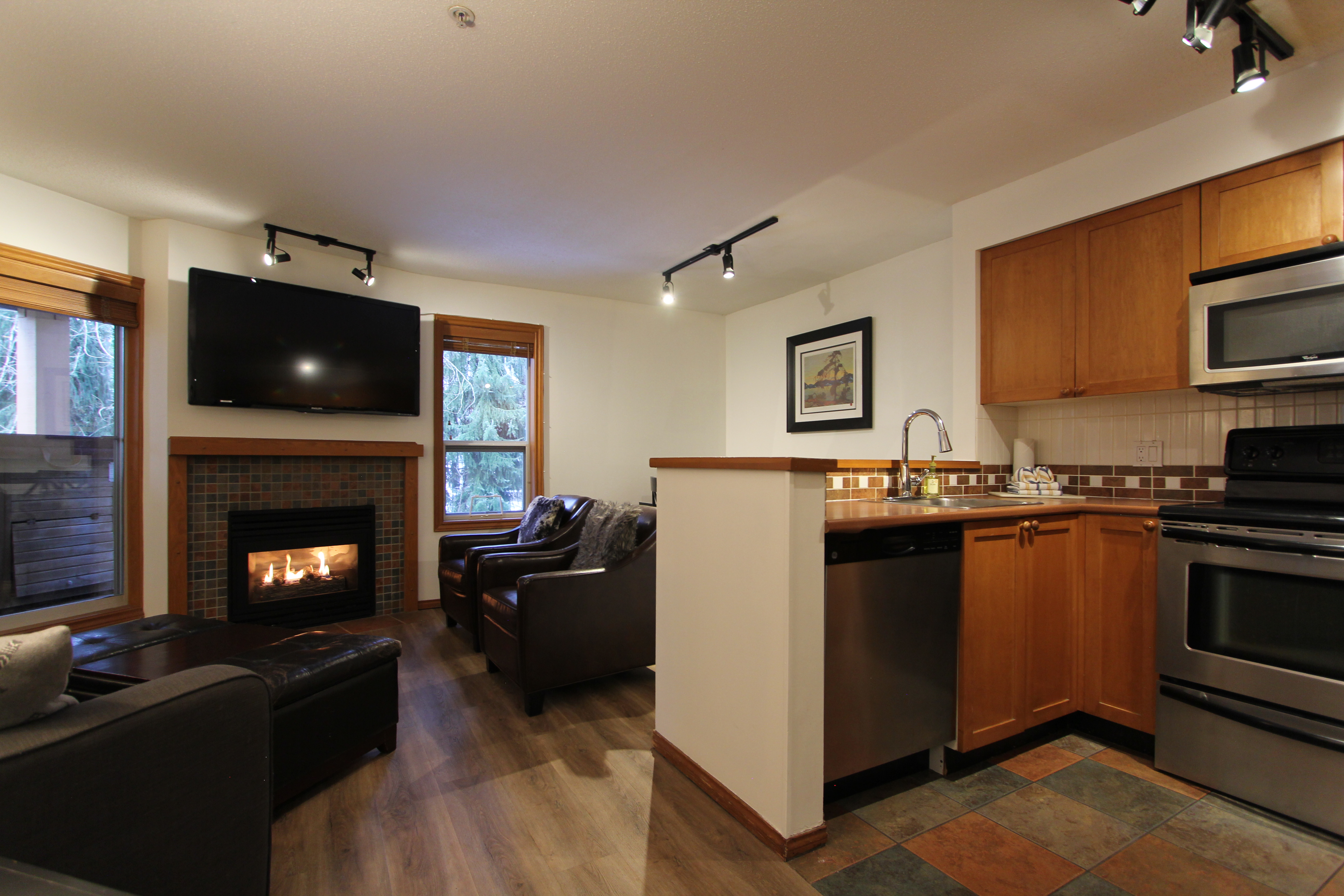 Glaciers Reach 2-Bedroom Private Hot Tub #66