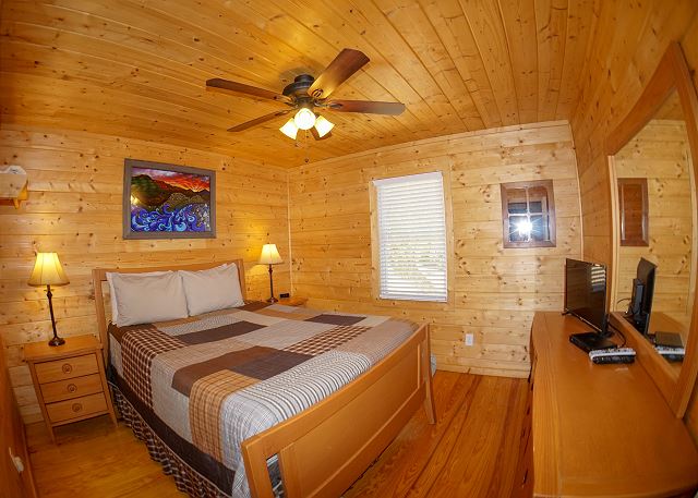 Bryson City, NC United States - Time Out Cabin | Yellow Rose Real ...