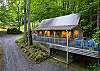 The Cabin on the Creek, your cozy haven!
Driveway