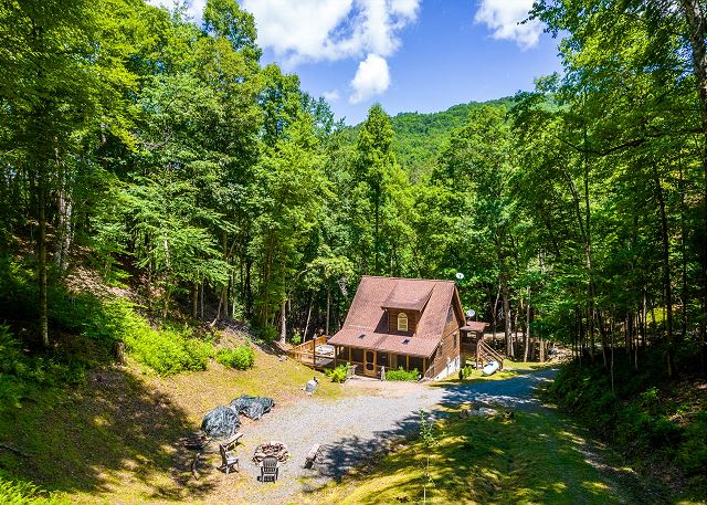 Yellow Rose Realty | Bryson City Cabin Rentals