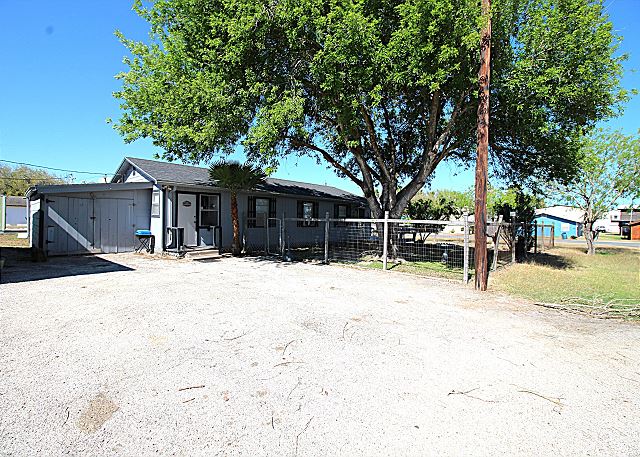 303 Bayshore