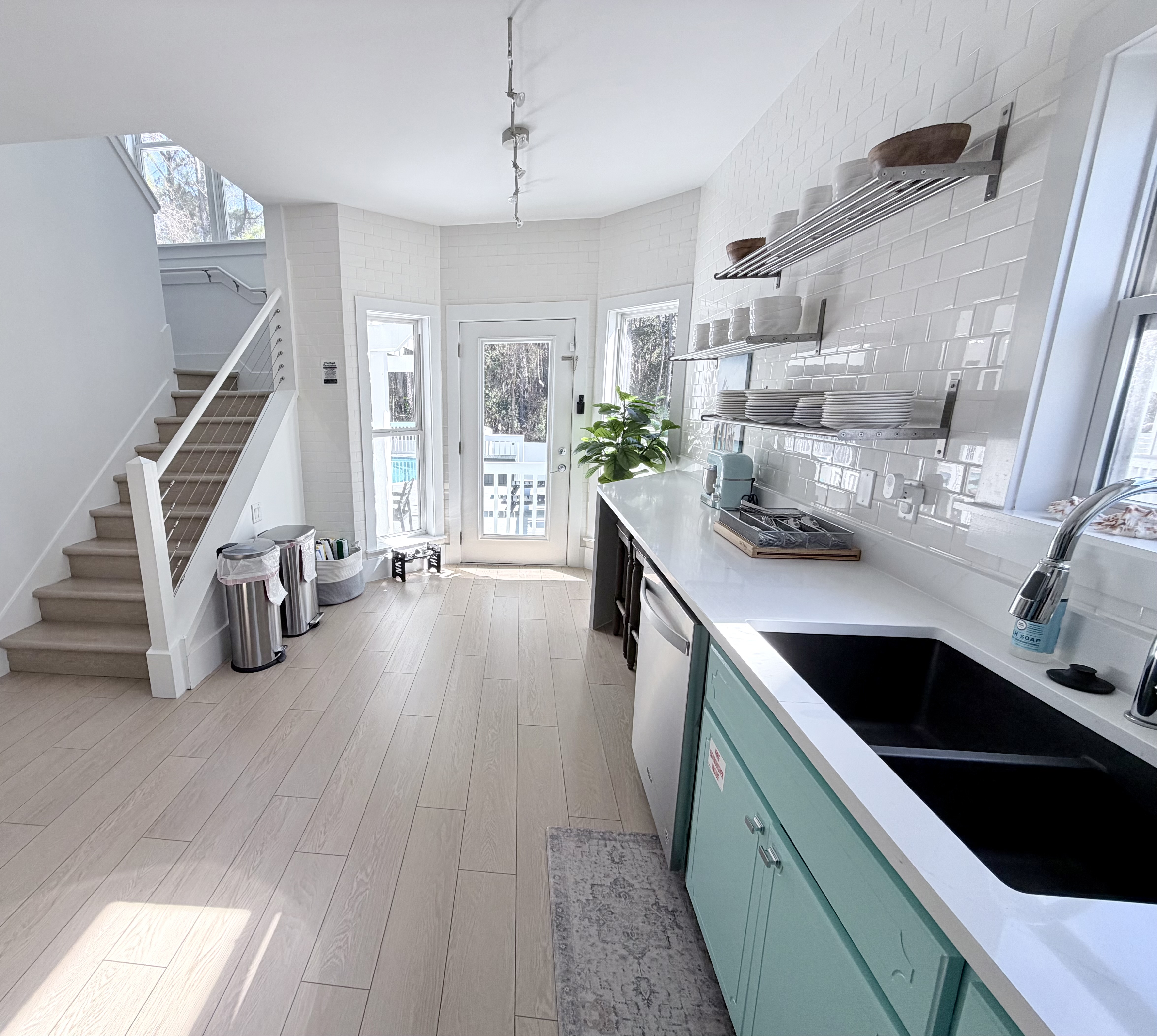 Full Size kitchen 