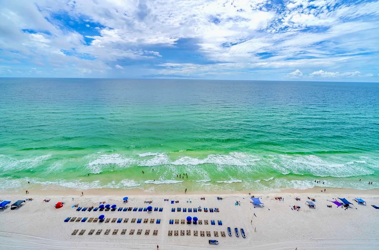 Sunsets and Champagne/ Ocean Front/ Ocean View/ 2 Beach Chairs included | Photo 14
