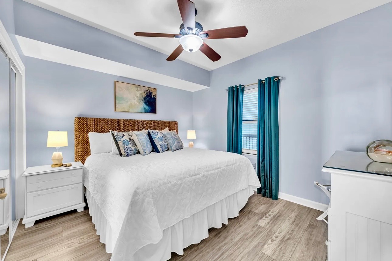 Sunsets and Champagne/ Ocean Front/ Ocean View/ 2 Beach Chairs included | Photo 9