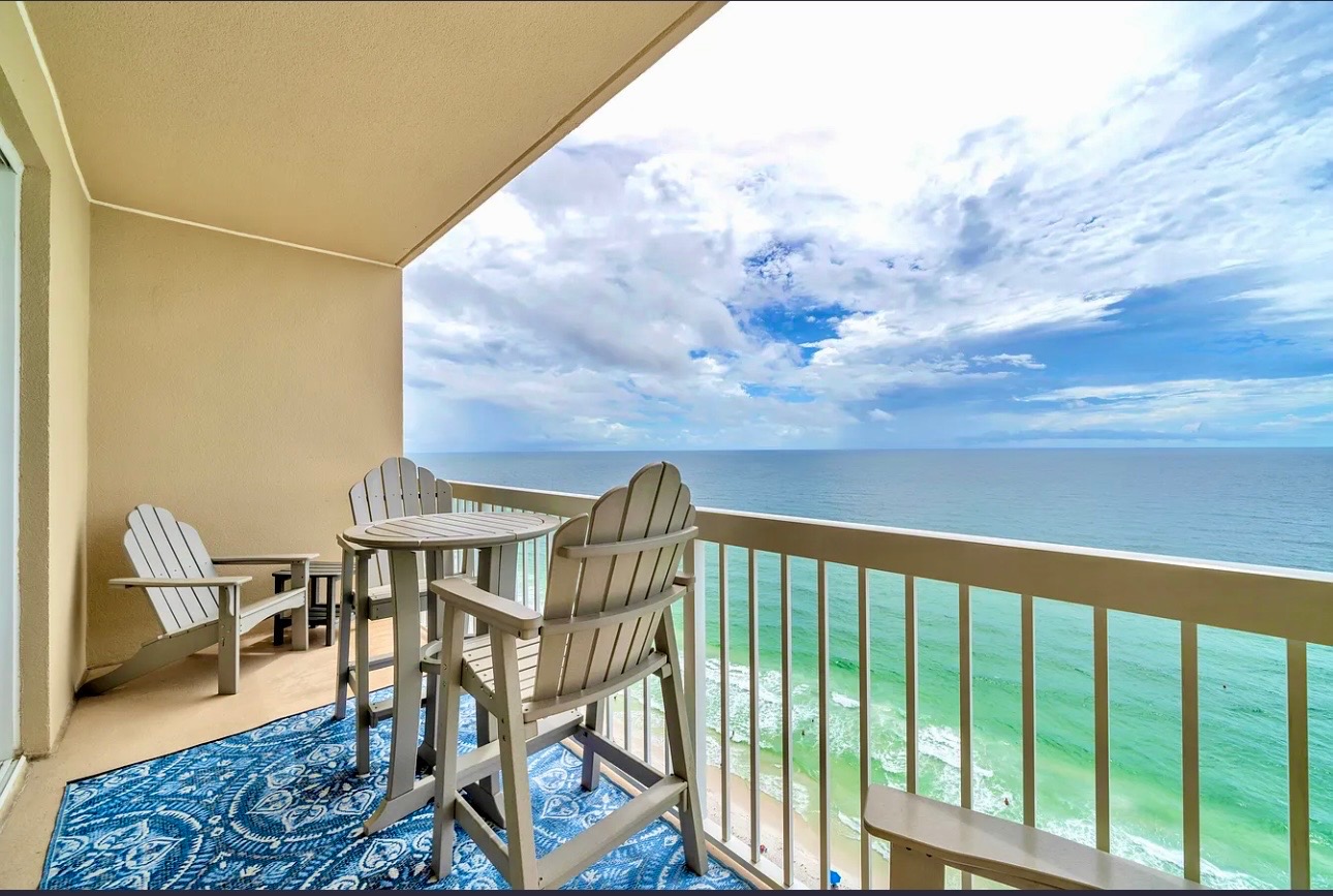 Sunsets and Champagne/ Ocean Front/ Ocean View/ 2 Beach Chairs included | Photo 8
