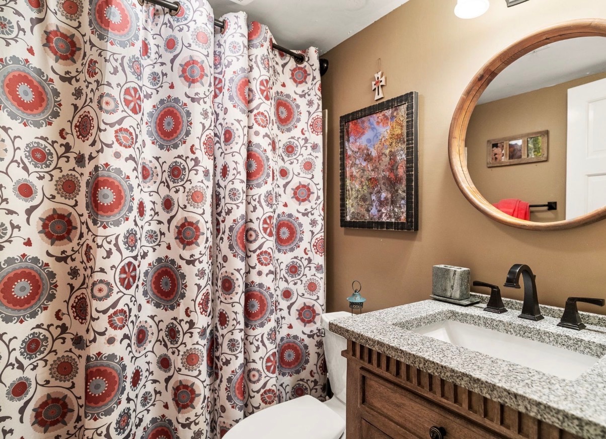 Guest Bathroom Full