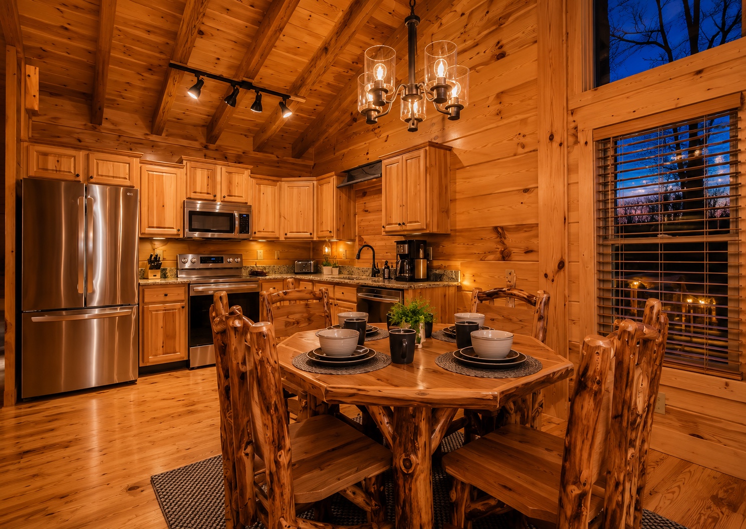 Kitchen/Dinning area