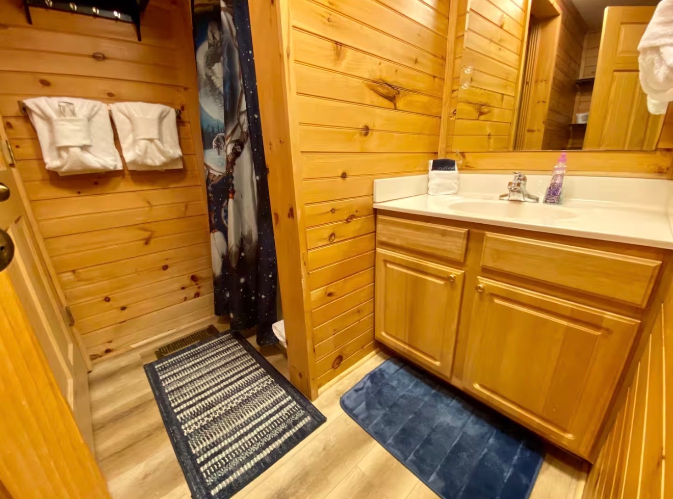 2 Bd 2 bth/HOT TUB/Mountain Views | Photo 7