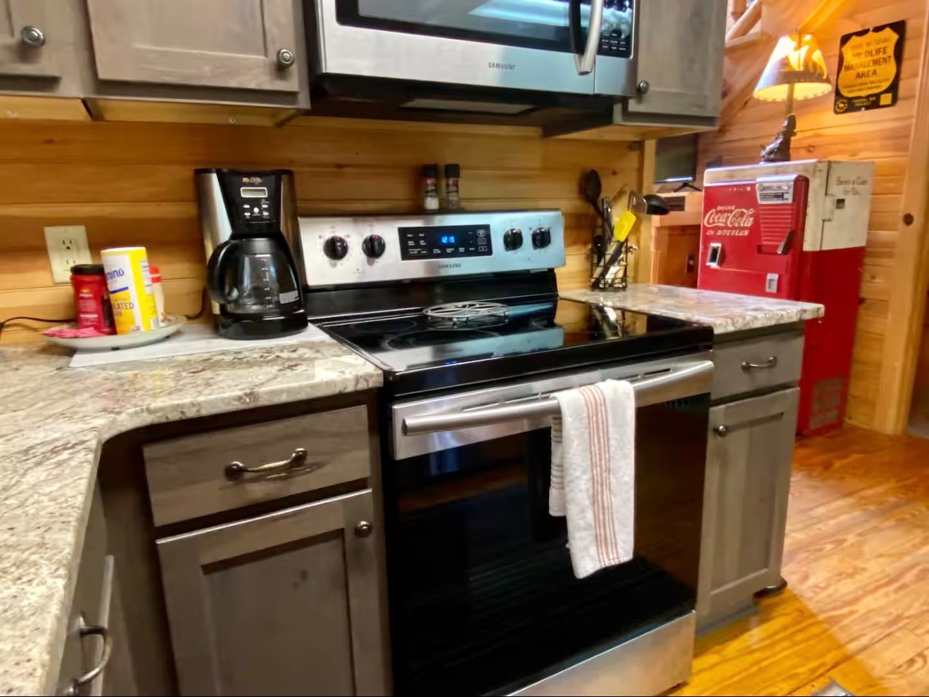 2 Bd 2 bth/HOT TUB/Mountain Views | Photo 14